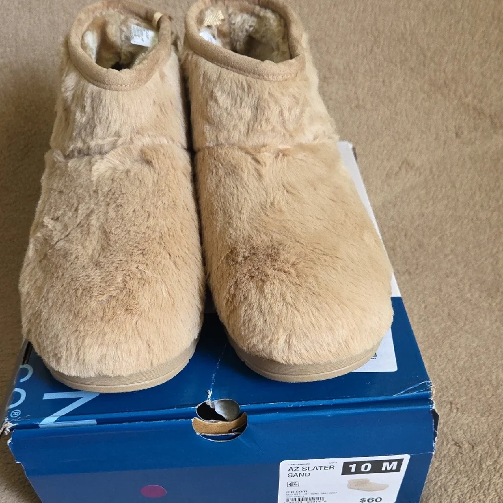 Arizona Jean Company Sand Faux Fur Booties